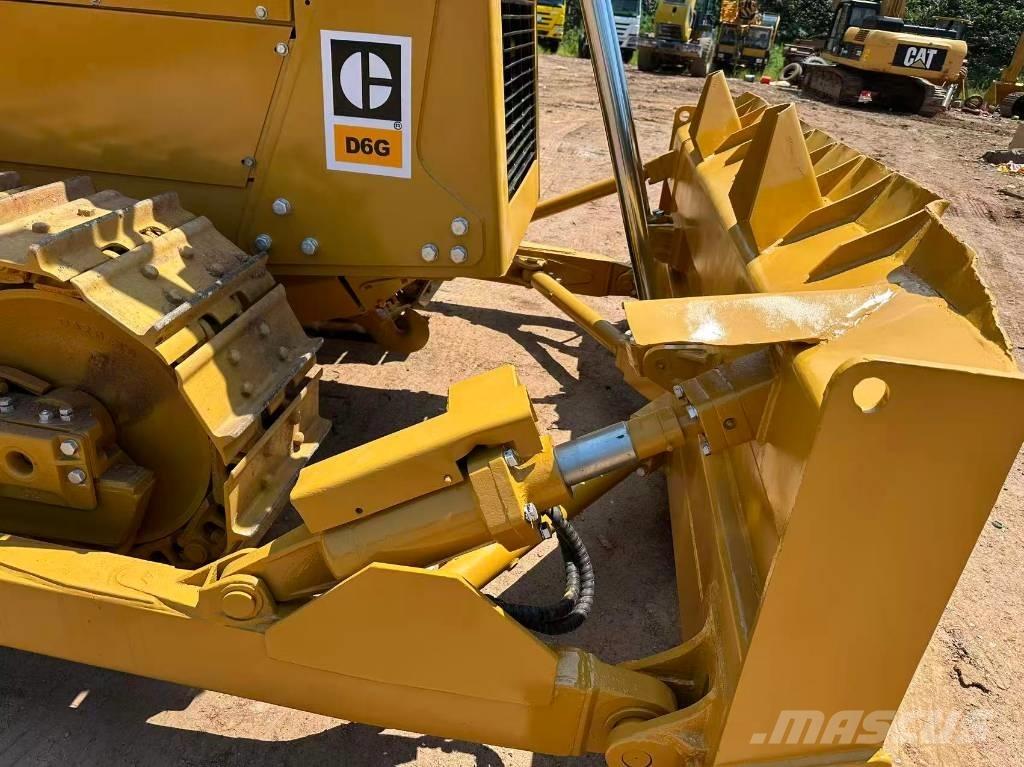 CAT D 6 G Buldozere pe senile