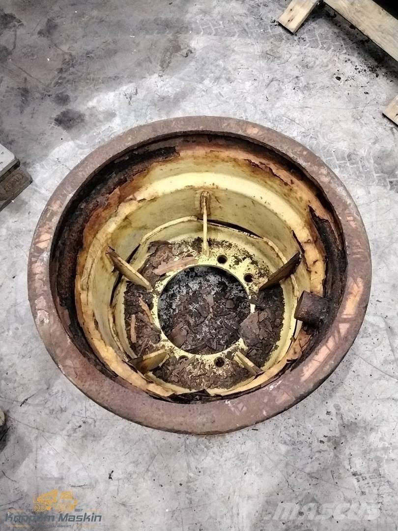 Ösa 250 20x26,5 Anvelope, roti si jante