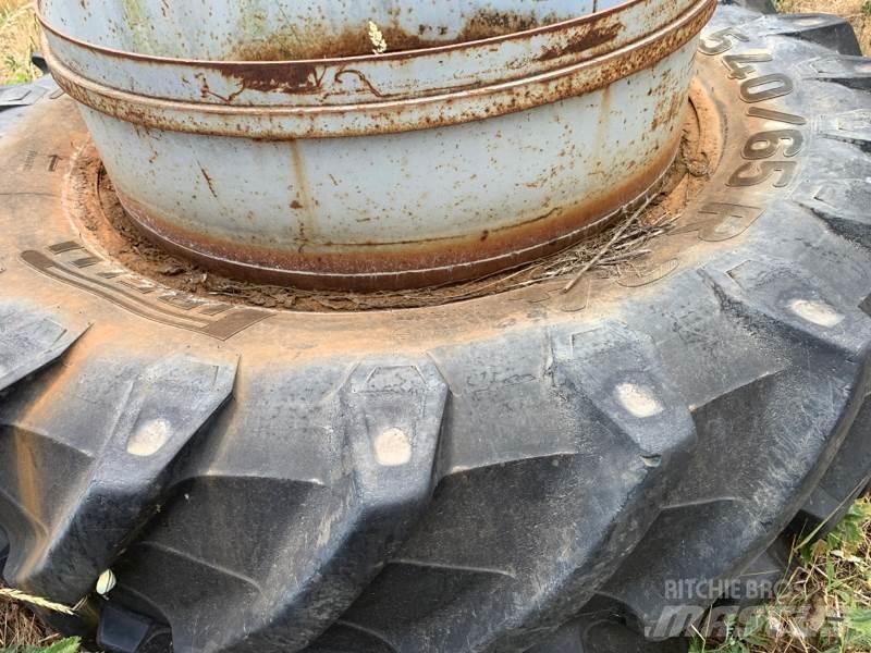 Pirelli 540/65R34 Utilaje agricole - Altele