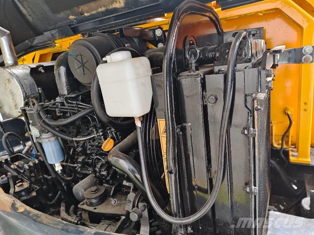 Hyundai R60W Excavatoare cu roti