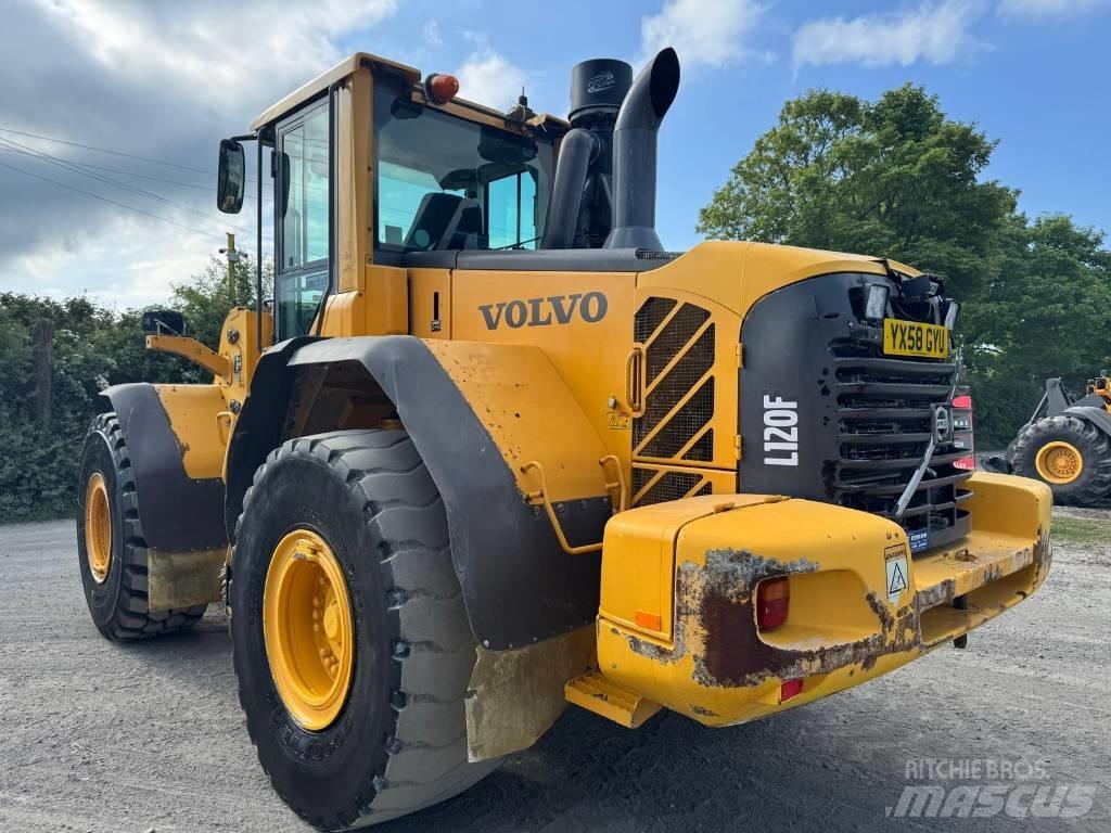 Volvo L 120 F Incarcator pe pneuri