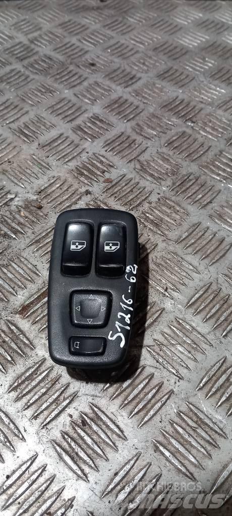 Scania R 440   1445793 Cabine si interior