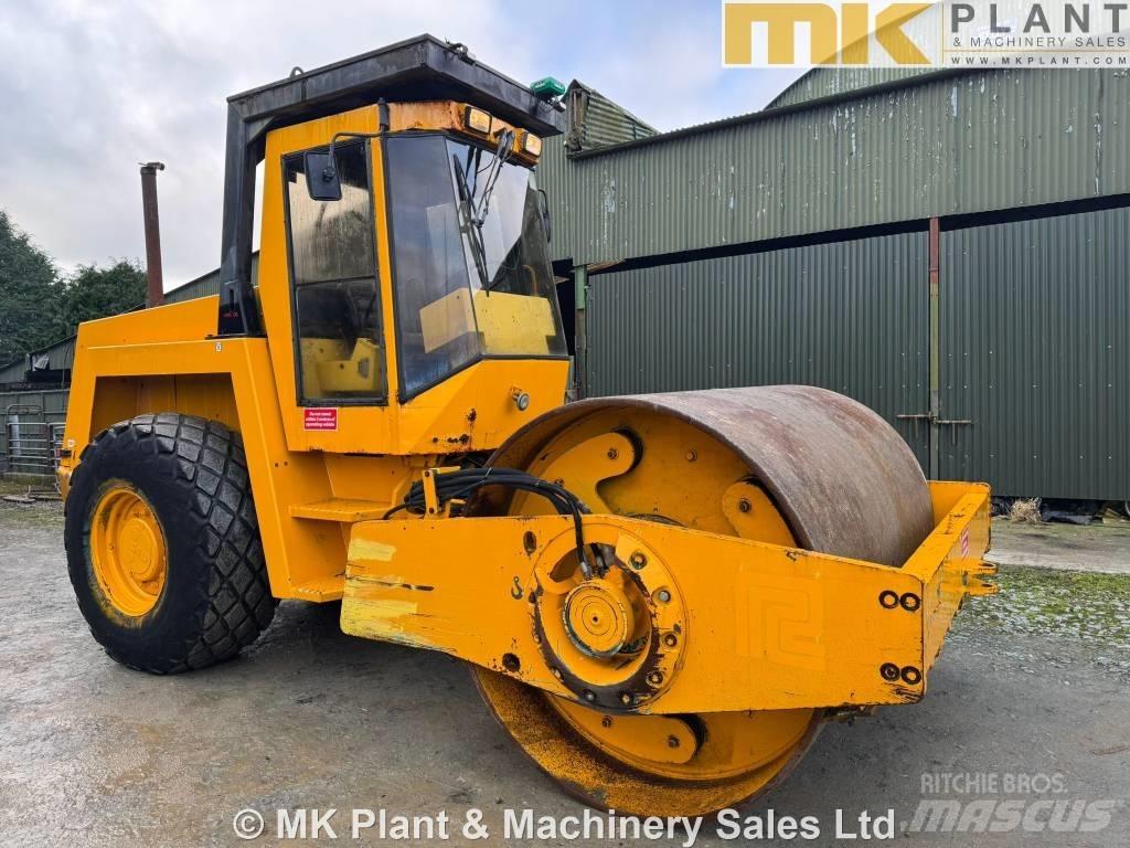 Bomag BW 213 D-2 Compactoare monocilindrice
