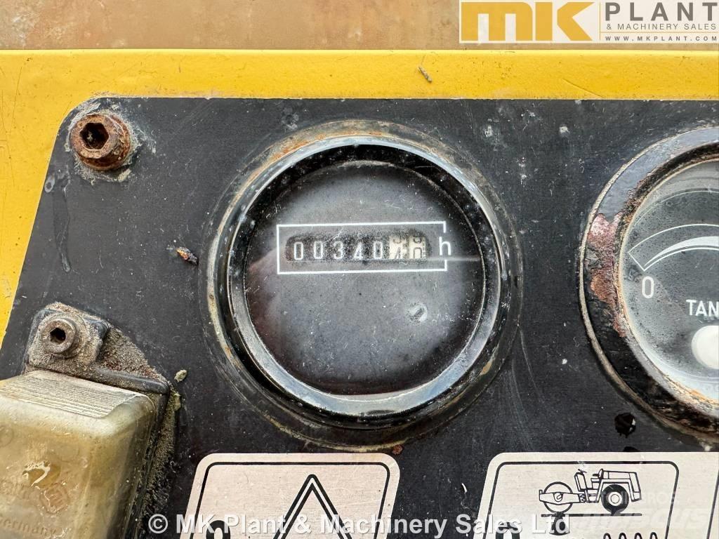 Bomag BW 213 D-2 Compactoare monocilindrice
