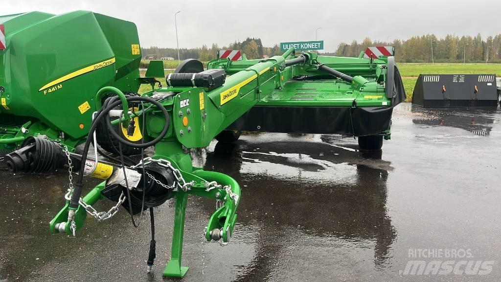 John Deere C350R Cositoare de iarba cu umidificator