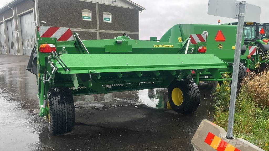 John Deere C350R Cositoare de iarba cu umidificator