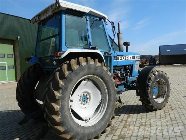 Ford 8210 Tractoare