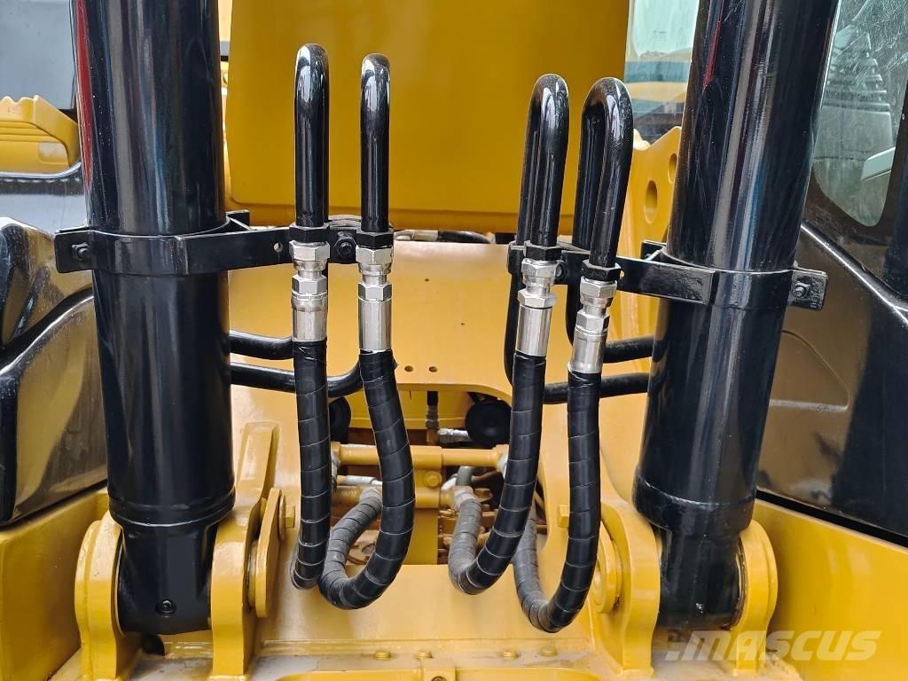 CAT 320 D Excavatoare pe șenile
