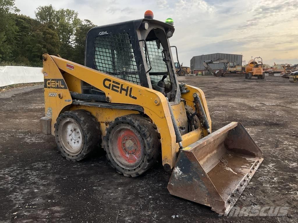 Gehl R 220 Mini incarcator