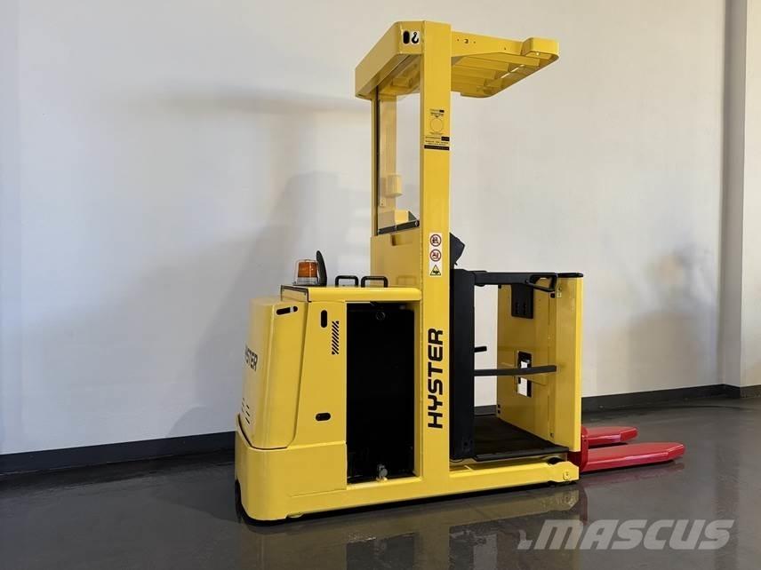Hyster K1.0L-17SL Stivuitoare de micã inaltime pentu logistica