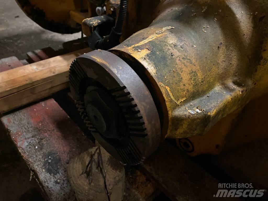 Volvo L90F / L 90 F Axe