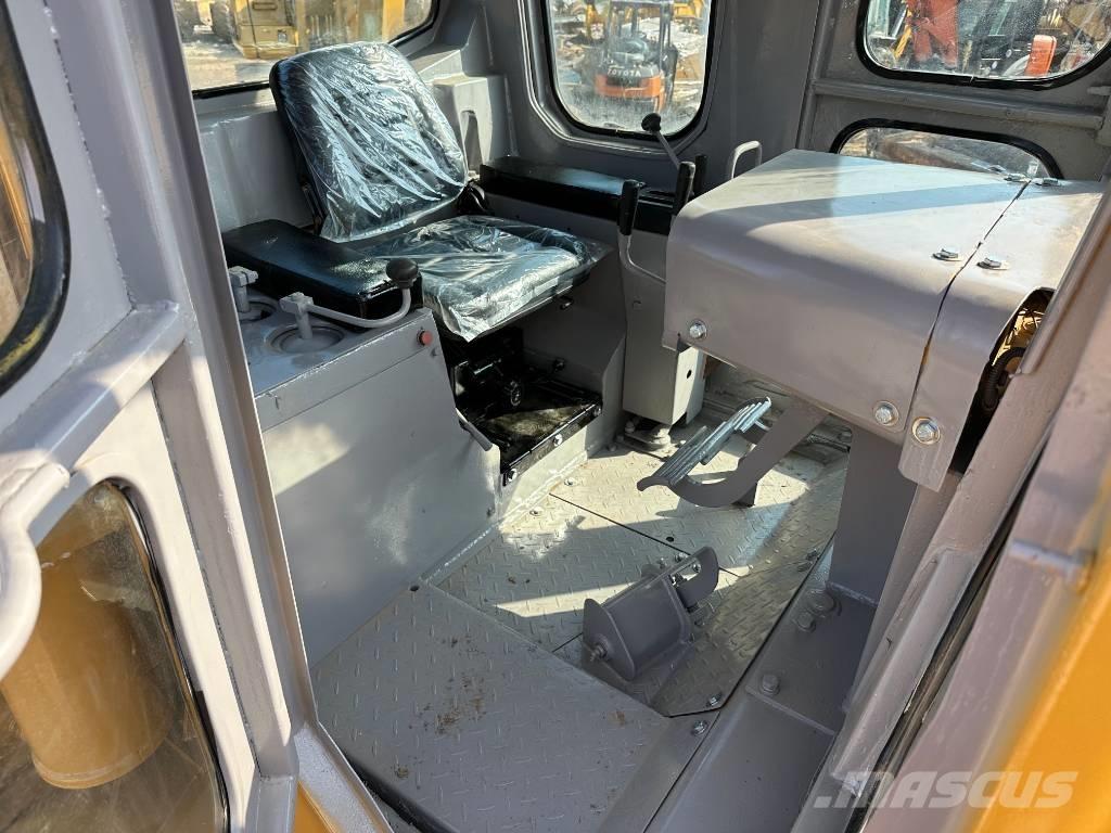 CAT D7G Buldozere pe senile