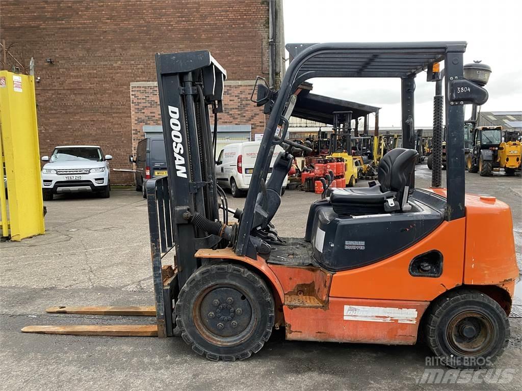 Doosan D25S-5 Stivuitor diesel
