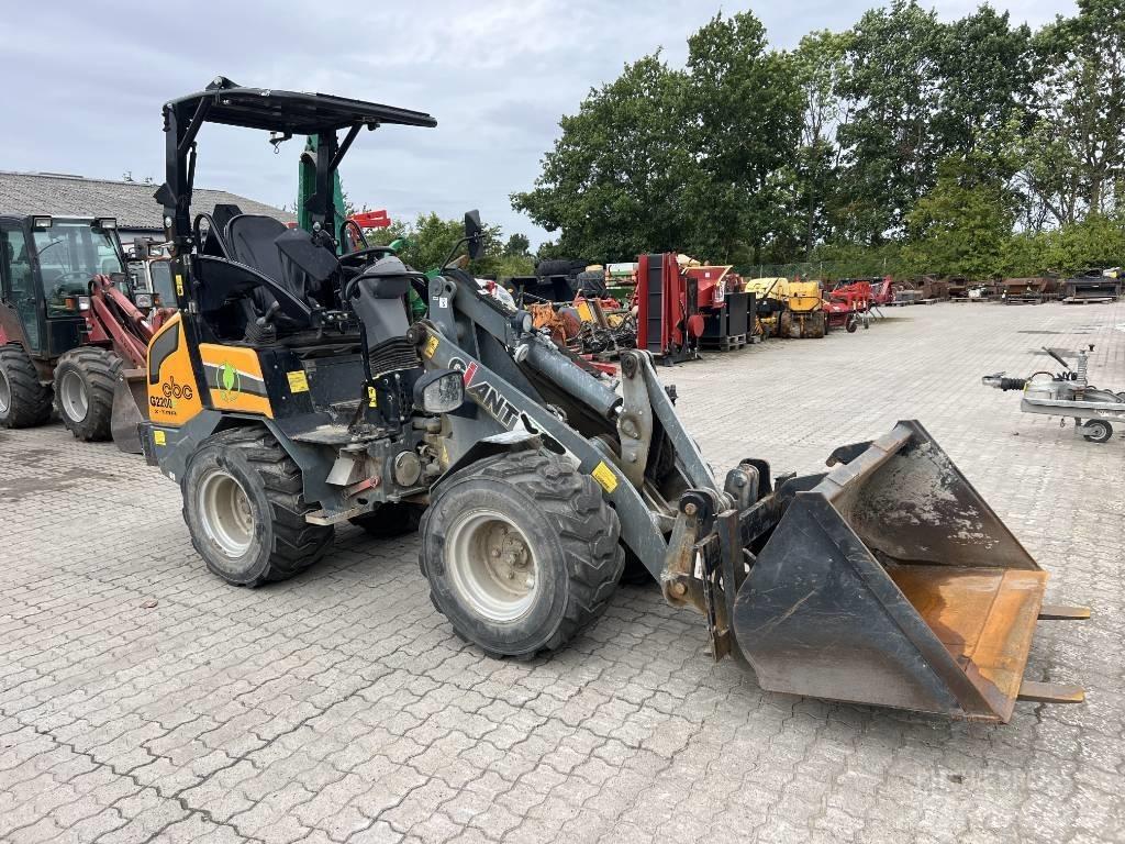 GiANT 2200E Mini incarcatoare