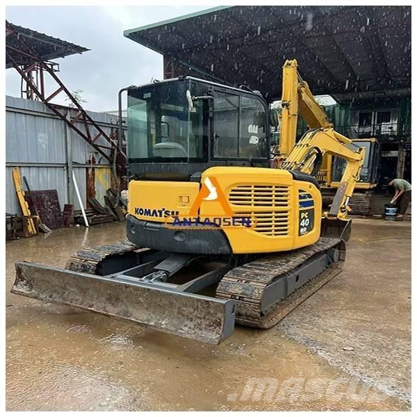 Komatsu 40MR Mini excavatoare < 7t