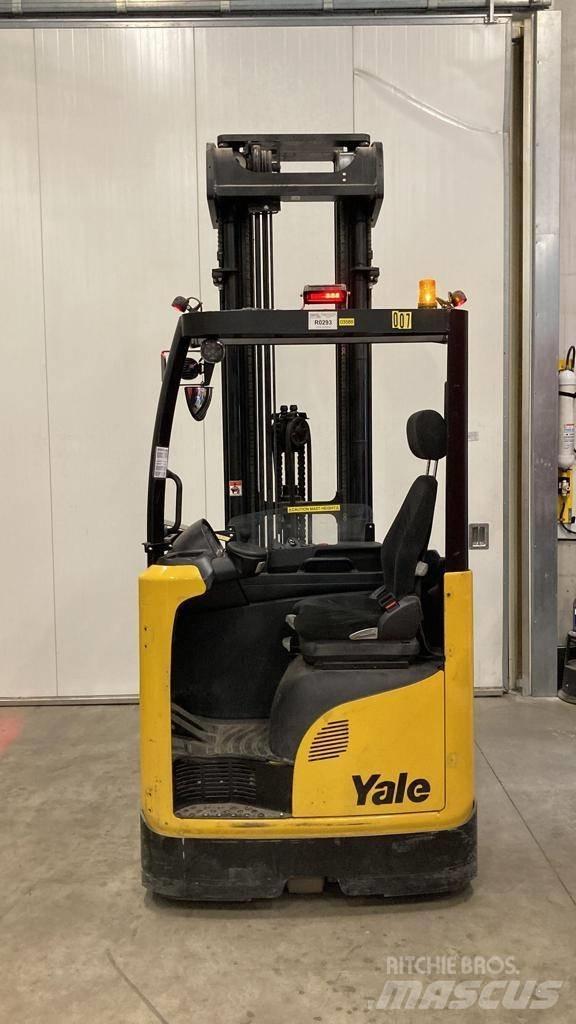 Yale MR20H Stivuitor cu catarg retractabil