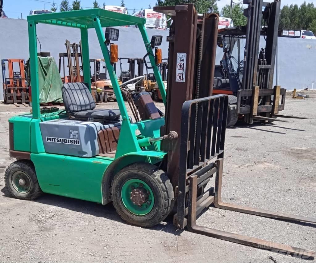 Mitsubishi FG25 Stivuitor GPL