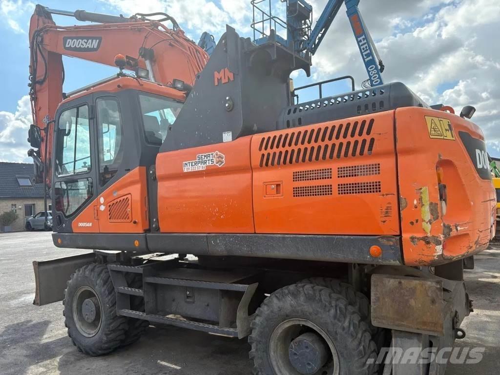 Doosan DX210 WE-5 Excavatoare cu roti