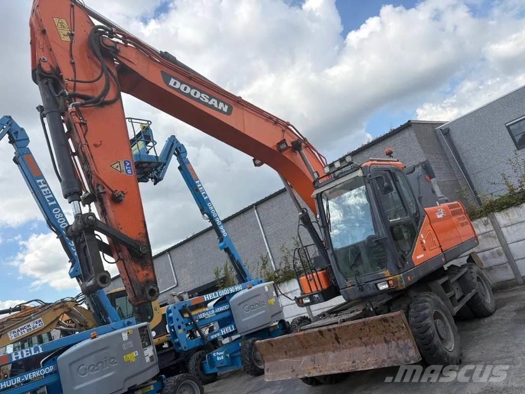 Doosan DX210 WE-5 Excavatoare cu roti