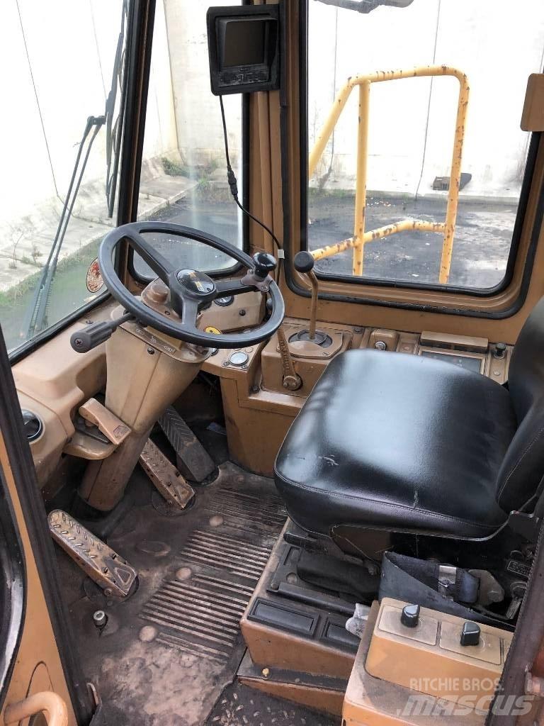 CAT 824 C buldozere pe roti