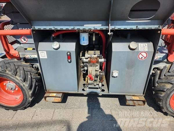 SkyJack SJ 6832 RT Platforme foarfeca