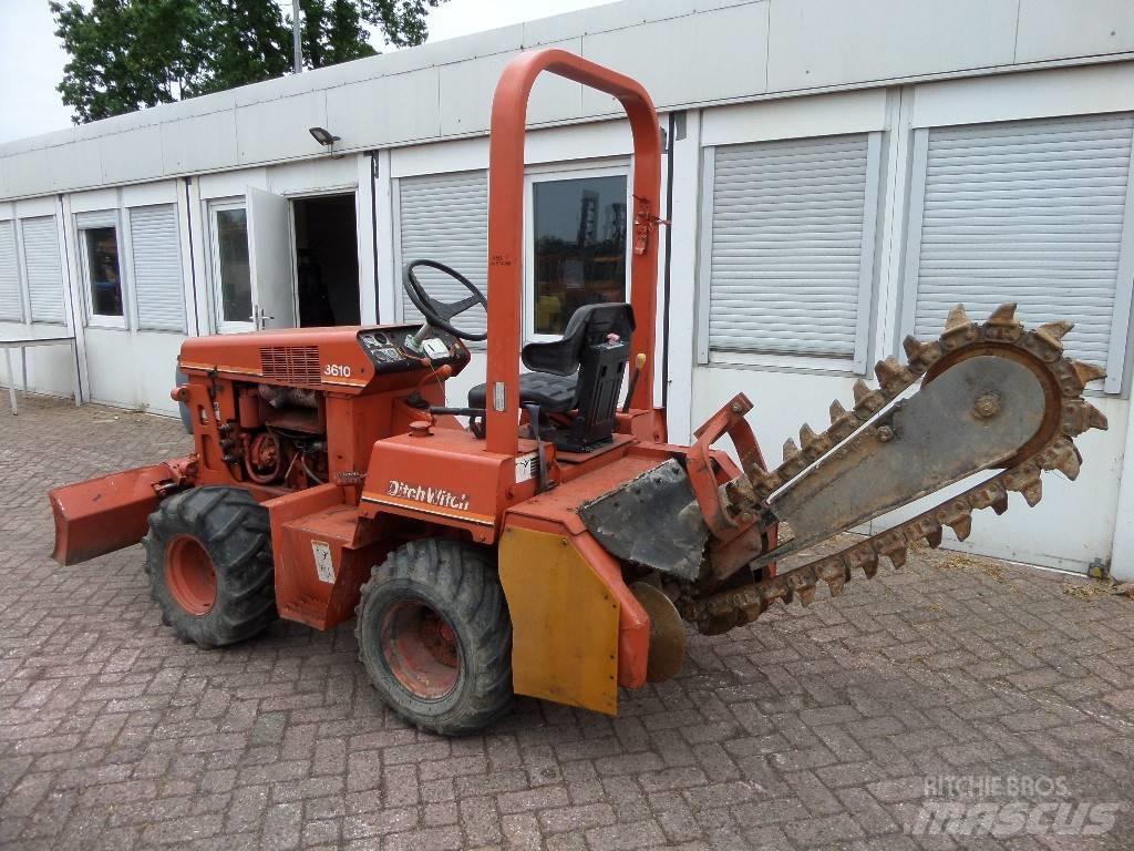Ditch Witch 3610 DD Excavatoare de santuri