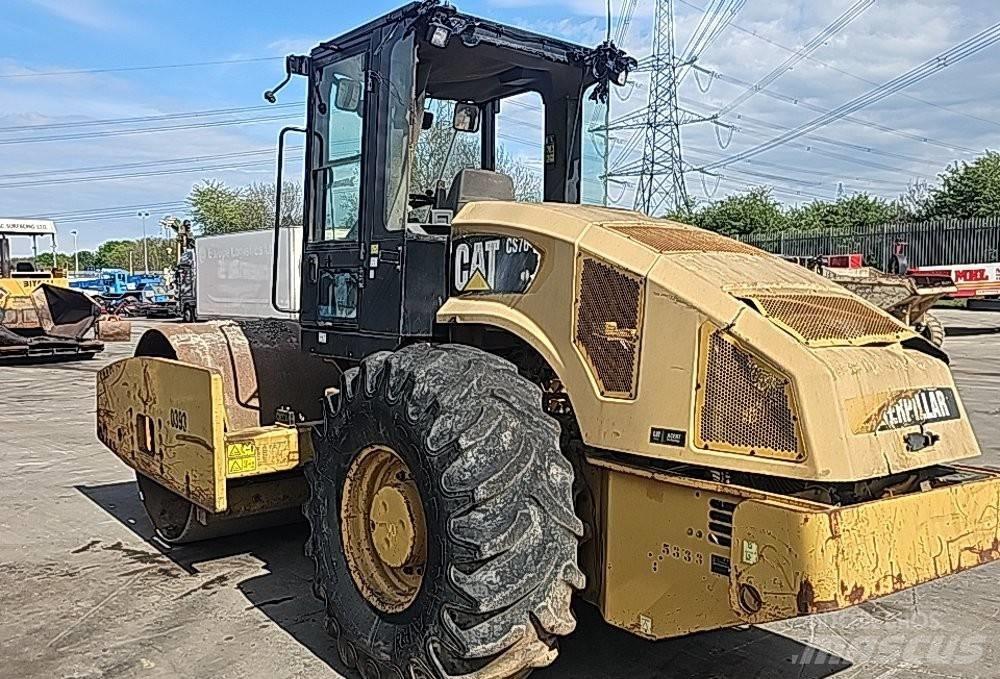 CAT CS 76 Compactoare monocilindrice