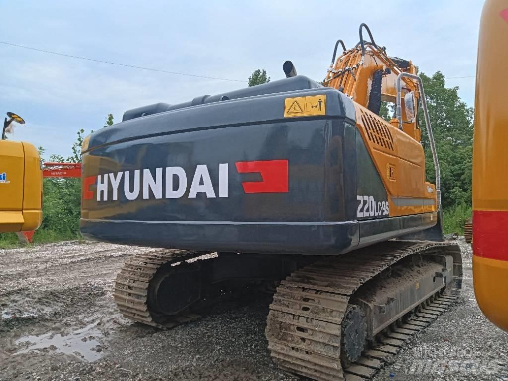 Hyundai R220-9S Excavatoare pe șenile
