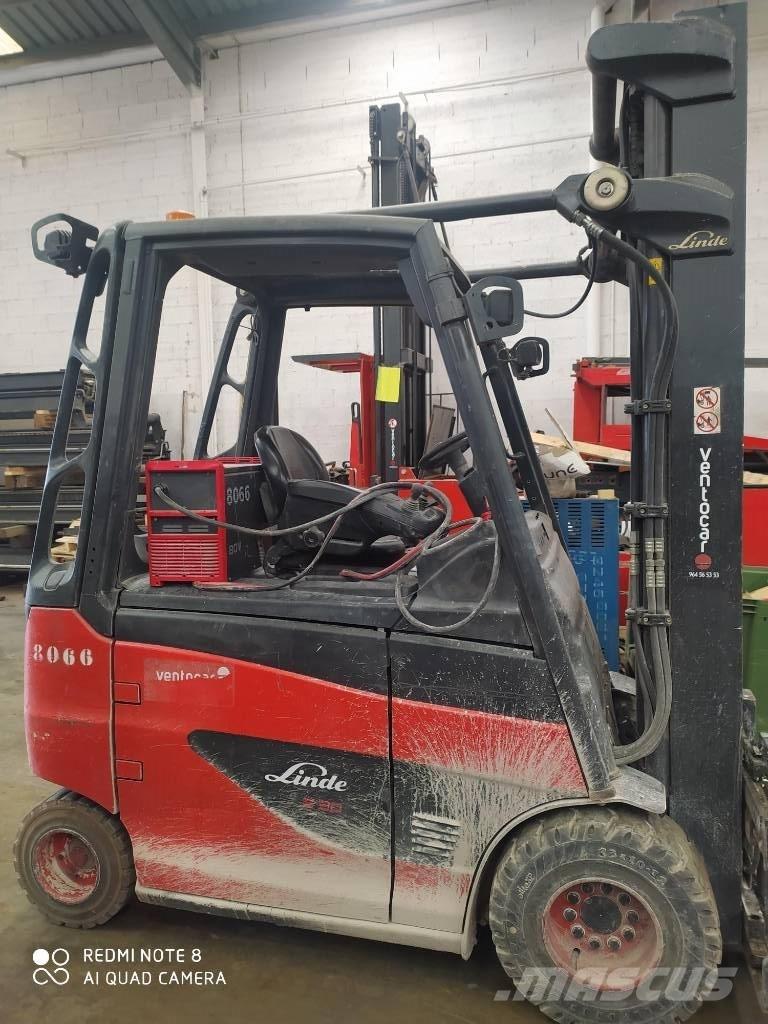 Linde E30/600 Stivuitor electric