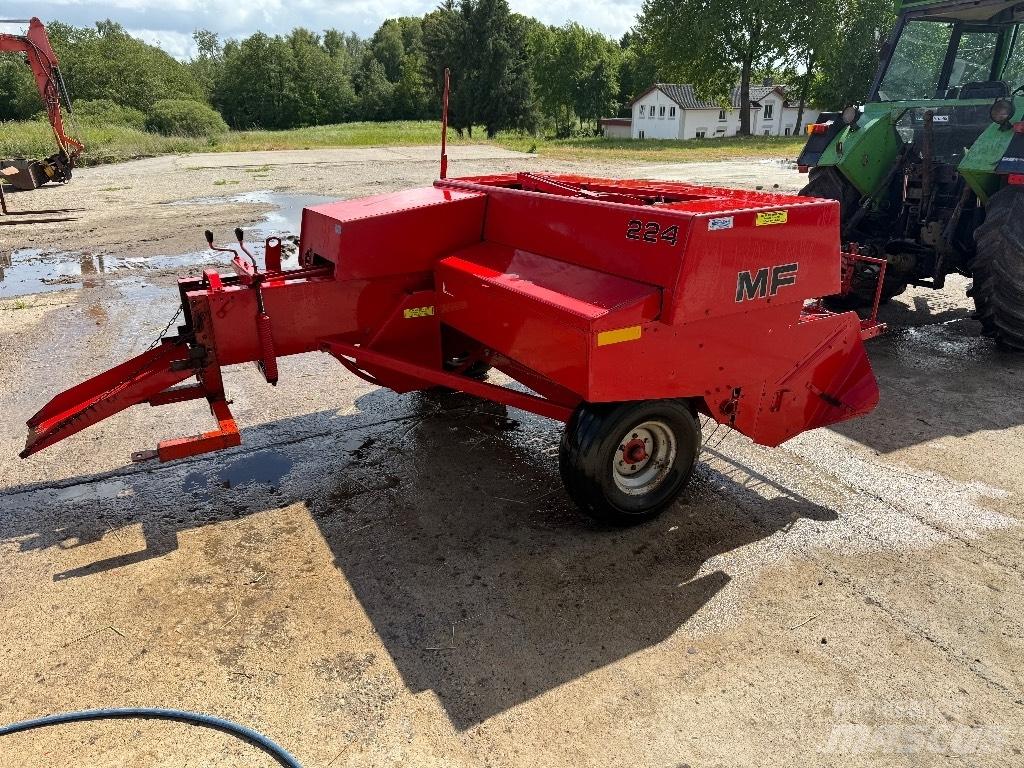 Massey Ferguson 224 Baler dreptunghiular