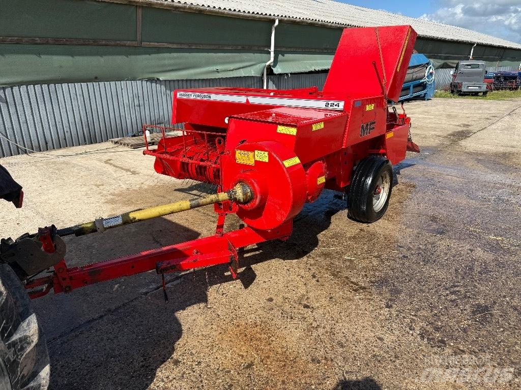 Massey Ferguson 224 Baler dreptunghiular