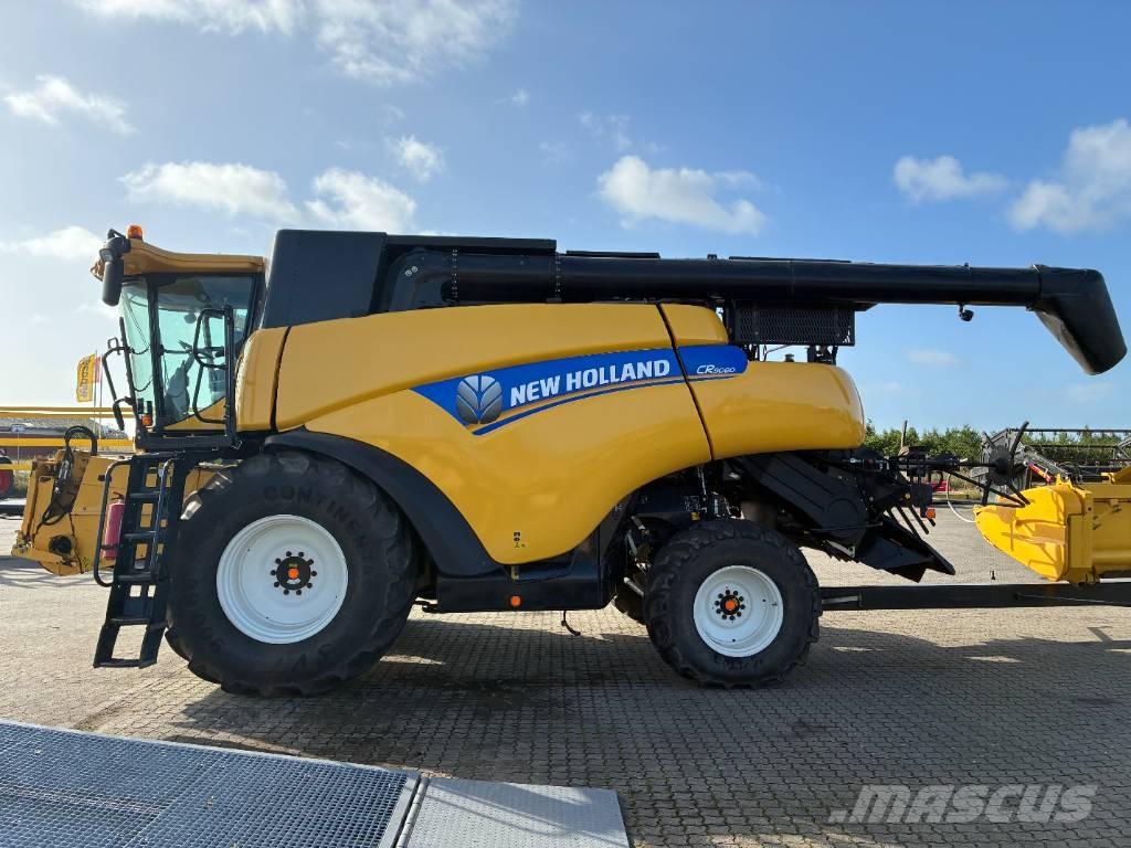 New Holland CR 9080 Combine de secerat