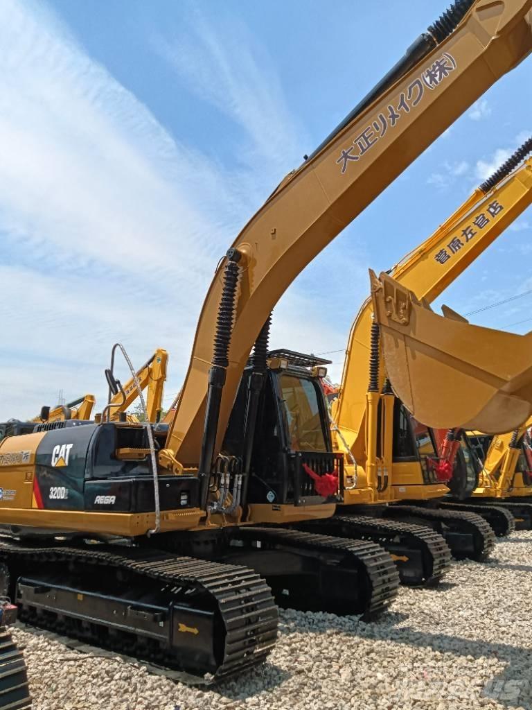 CAT 320D2 Excavatoare 7t - 12t