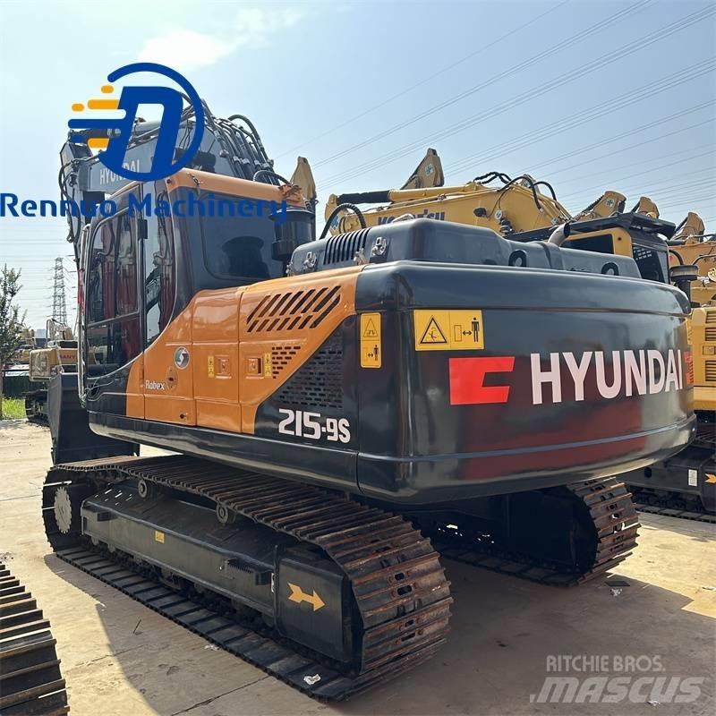 Hyundai 215-9S Excavatoare pe șenile
