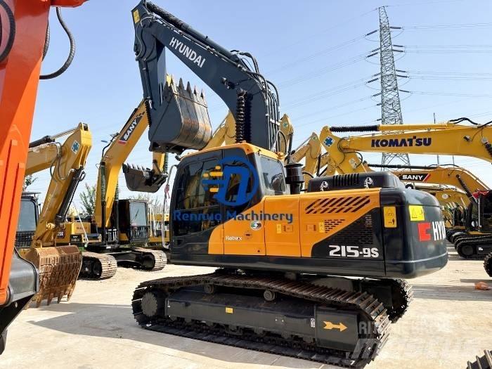 Hyundai 215-9S Excavatoare pe șenile
