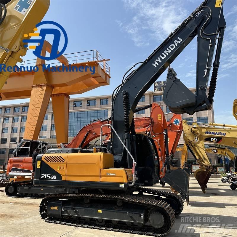 Hyundai 215-9S Excavatoare pe șenile

