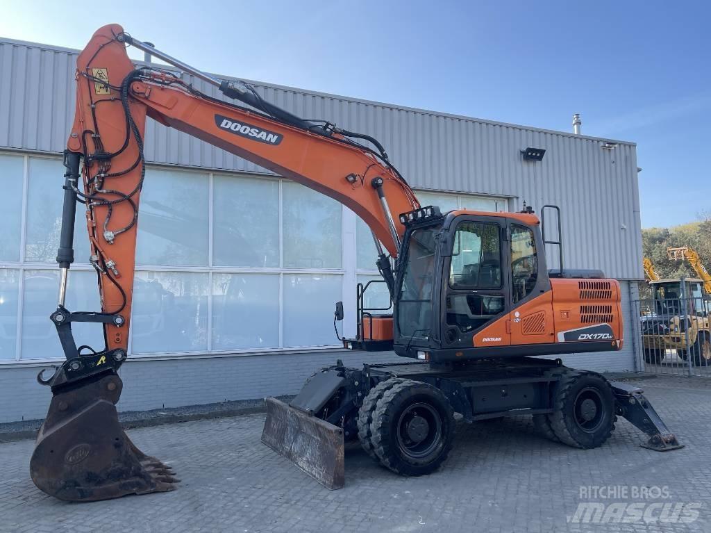 Doosan DX170W-5 Excavatoare cu roti