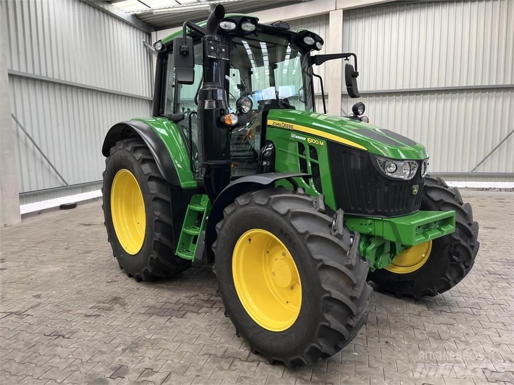 John Deere 6100M Tractoare