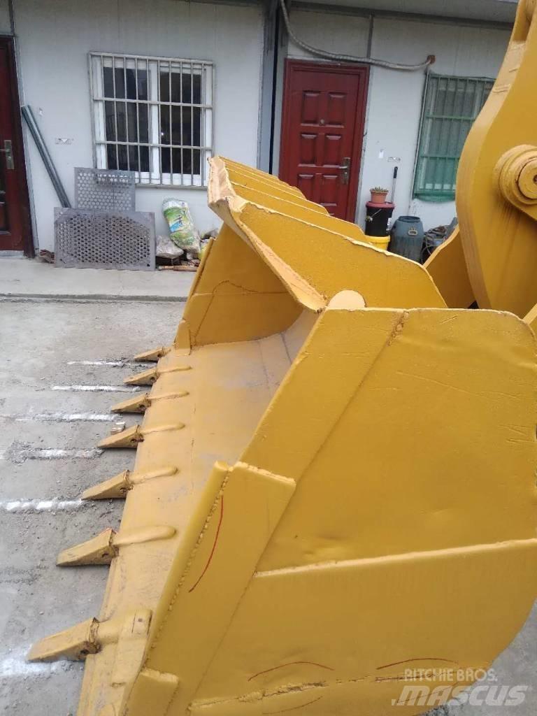 CAT 966F Incarcator pe pneuri