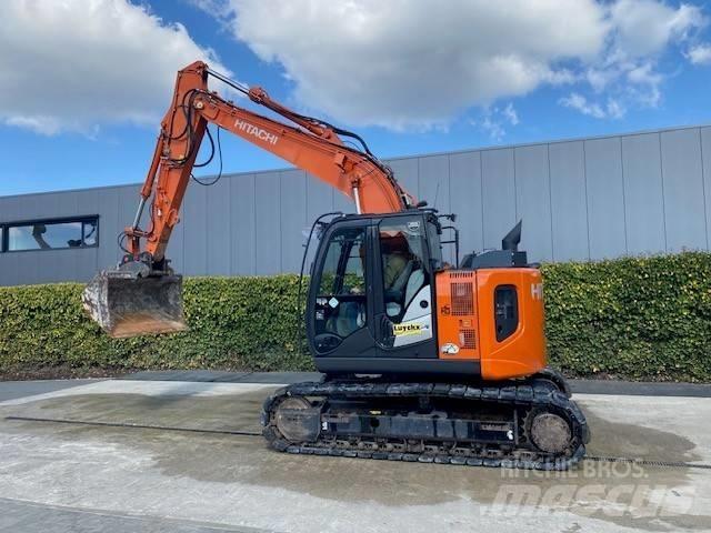 Hitachi 135US-6 Excavatoare pe șenile
