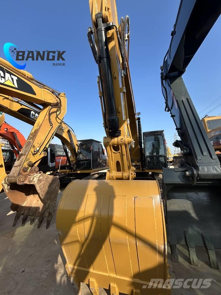 CAT 320G Excavatoare pe șenile
