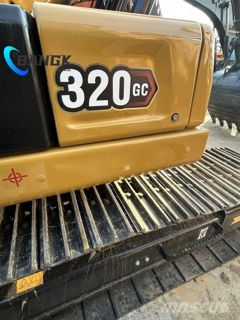 CAT 320G Excavatoare pe șenile
