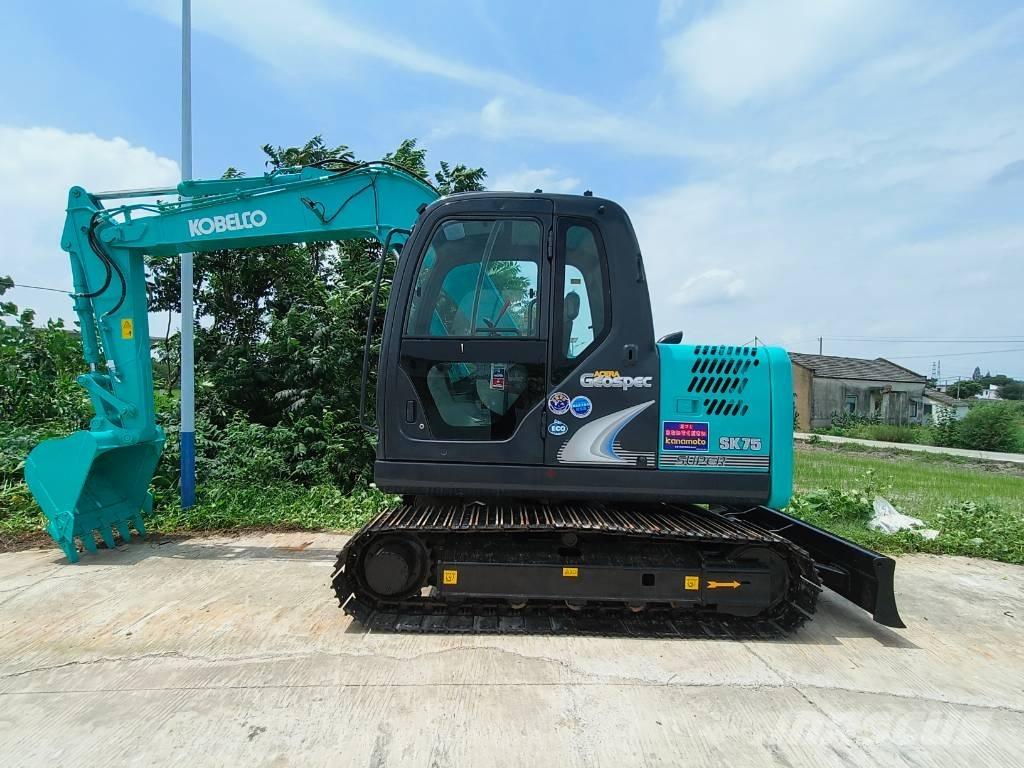 Kobelco SK 75 Excavatoare pe șenile
