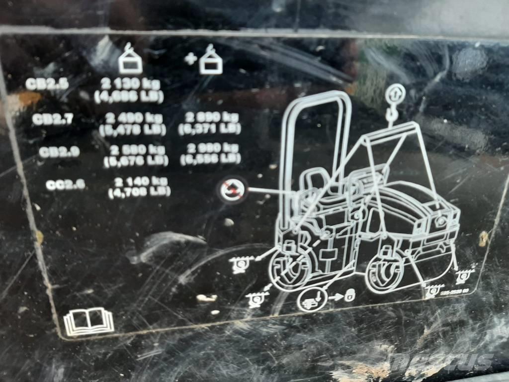 CAT CB 2.7 Cilindri compactori dubli