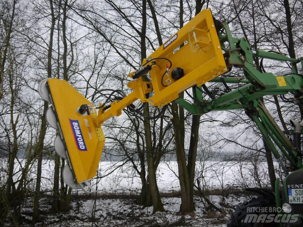 Bomford Pro-saw Ferastrau pe benzina si ferastraie de curatare