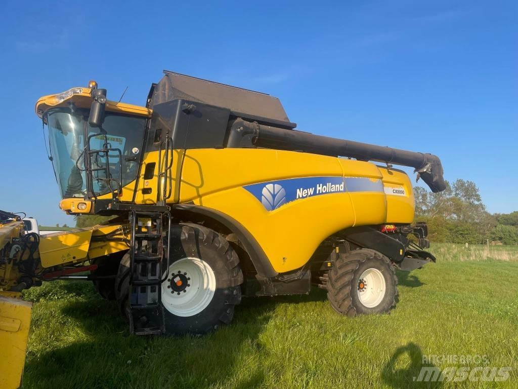 New Holland CX 8090 Combine de secerat
