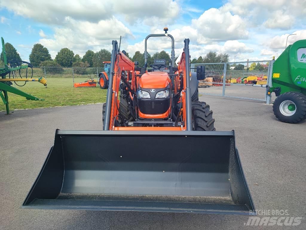 Kubota M4063 ROPS Tractoare