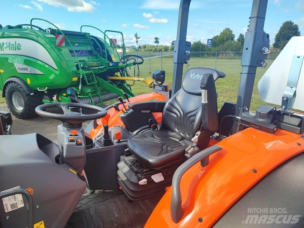 Kubota M4063 ROPS Tractoare