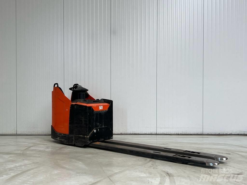 BT LPE250 Transpaleta cu platforma