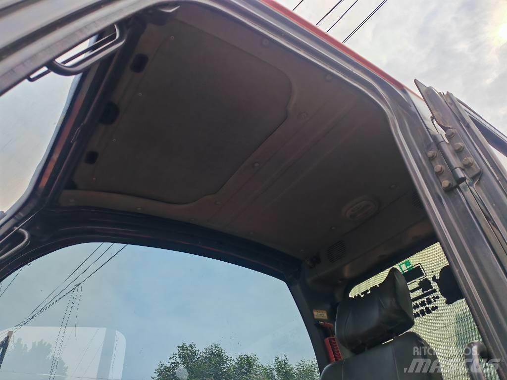 Doosan DX75 Excavatoare 7t - 12t